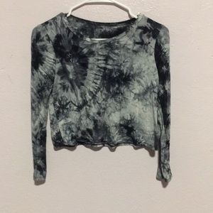 Black and white ti-dye cropped long sleeve